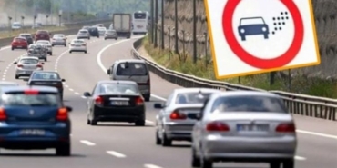 1819229-yeni-trafik-levhasi-yururluge-girdi-cogu-kisi-bunun-anlamini-bilmiyor-6850795de0733.jpg