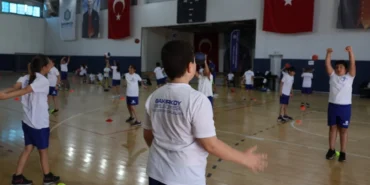 bakirkoylu-cocuklar-yaz-boyunca-spora-doyacak-1750240586-622_large.webp.webp