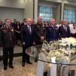 milli-savunma-bakani-guler-azerbaycan-silahli-kuvvetler-gunu-resepsiyonuna-katildi-b216.jpg