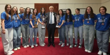 adana-buyuksehir-belediyesi-nin-kiz-takimindan-buyuk-basari-1750480345-341_large.webp.webp