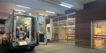 1820567-cop-atma-meselesi-doner-bicakli-kavgaya-donustu-1-yarali-68572c1d77e7a.jpg