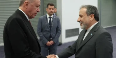 cumhurbaskani-erdogan-iran-disisleri-bakani-arakci-ile-gorustu-1750586839-239_large.webp.webp