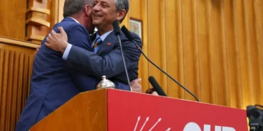 muharrem-ince-chp-ye-katildi-bu-bir-kucaklasma-hasret-giderme-1750772916-246_large.webp.webp