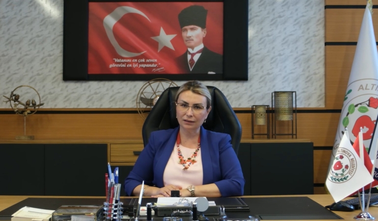 Altınova Belediye Başkanı CHP’den İstifa Etti!