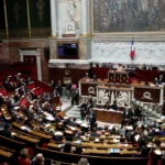 Fransada-Firtina-Meclis-Oturumunu-Durdurdu.webp.webp