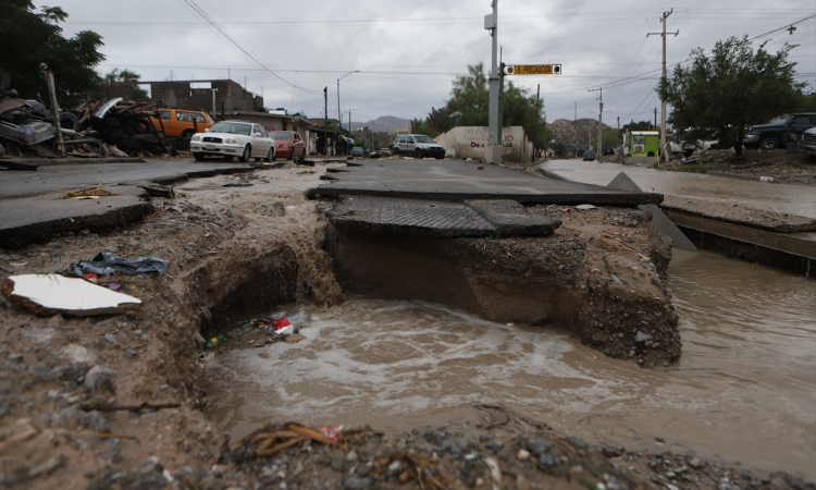 Ciudad Juarez’de Şiddetli Yağış, Evlere Su Bastı