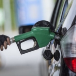 benzin-ve-motorine-bir-indirim-daha-geldi-4c3q.jpg