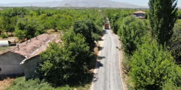 malatya-buyuksehir-belediyesi-bahcelievler-mahallesi-nin-yol-sorununu-cozdu-1751280767-872_large.web_.webp