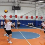 kiz-cocuklarindan-voleybol-kursuna-yogun-ilgi-1754116567-507_large.webp.webp