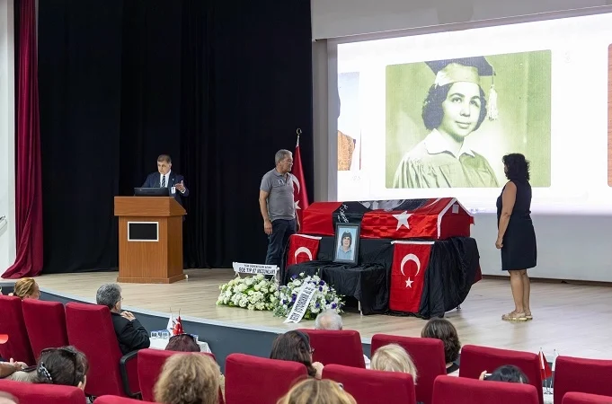 Başkan Tugay’dan Hocası Tümbay’a Duygusal Veda