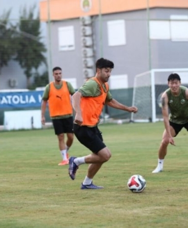1834226-alanyaspor-rizespor-maci-hazirliklarini-basladi-689b9779bdbc6.jpg