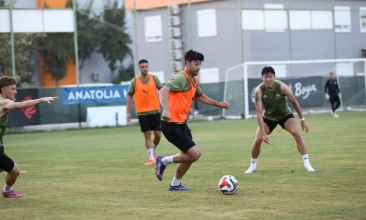 1834226-alanyaspor-rizespor-maci-hazirliklarini-basladi-689b9779bdbc6.jpg