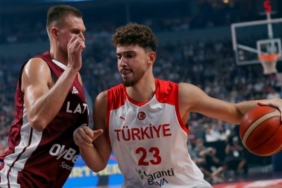 1835515-alperen-sengun-ve-yigit-arslan-dan-kotu-haber-68a0ab03a8632.jpg
