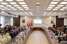 8-donem-toplu-sozlesme-gorusmeleri-devam-ediyor-lhkr.jpg