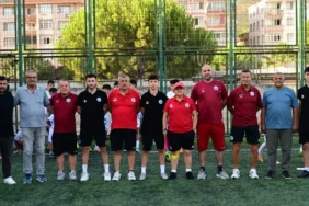bursa-gemlik-te-yaz-tatili-sporla-degerlendiriliyor-1755426667-967_large.webp.webp