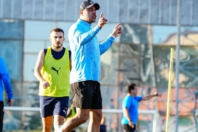 1838479-basaksehir-universitatea-craiova-maci-hazirliklarini-surdurdu-68acbf096db48.jpg