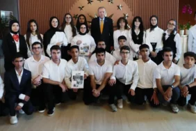 maziden-atiye-ogrencileri-ahlat-kulliyesi-nde-1756136706-428_large.webp.webp