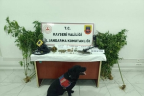1838851-kayseri-de-uyusturucu-operasyonunda-tarihi-eser-niteligi-tasiyan-21-obje-ele-gecirildi-68ae3.jpeg