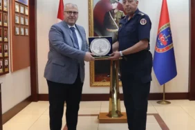 milletvekili-eldemir-den-bilecik-il-jandarma-komutani-vanli-ya-ziyaret-1756276568-693_large.webp.webp