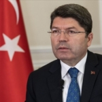 1839239-bakan-tunc-ozgur-ozel-in-onunde-iki-secenek-var-68af8bbfe610e.jpg