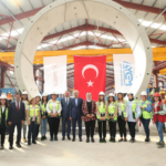 baskan-buyukakin-cok-mutluyuz-5-1757227468-932-x750.jpeg