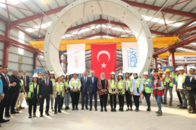 baskan-buyukakin-cok-mutluyuz-5-1757227468-932-x750.jpeg