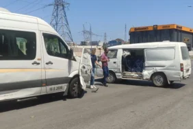 bursa-da-trafik-kazasi-guldurdu-kapisini-arayan-sofor-servis-minibusunde-buldu-1757238749-456_large.webp