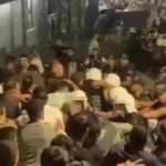chp-istanbul-onunde-tansiyon-yukseldi-1757297858-930_large.webp.webp