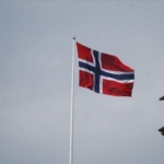 1842518-norvec-teki-genel-secimleri-isci-partisi-onde-tamamladi-68bf5d2c754f1.jpg