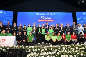 trabzon-carsibasi-millet-bahcesi-torenle-acildi-1757432629-722_large.webp.webp