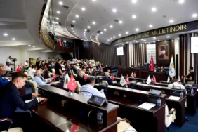 malatya-da-universite-ogrencilerine-ulasim-ve-egitim-destegi-1757518686-114_large.webp.webp