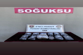 mehmetcik-iran-sinirinda-67-kilogram-uyusturucu-ele-gecirdi-cbma.jpg