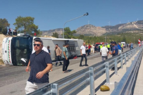 son-dakika-mersin-mutta-otobus-ile-kamyon-carpisti-olu-ve-yaralilar-var-ephl.jpg
