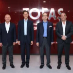 stellantis-ve-koc-holding-ust-yonetimi-tofas-fabrikasi-ni-ziyaret-etti-1757763345-291_large.webp.webp