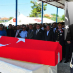 kazada-sehit-olan-uzman-cavus-yucel-yesil-son-yolculuguna-ugurlandi-twjr.jpg
