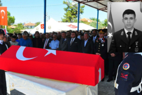 kazada-sehit-olan-uzman-cavus-yucel-yesil-son-yolculuguna-ugurlandi-twjr.jpg