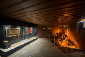 1844809-bursa-da-dervislerin-sabir-duragi-cile-odasi-68c9533f6801d.jpeg