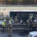 bayrampasa-maltepe-metrobus-duraginda-korkutan-yangin-fmxs.jpg