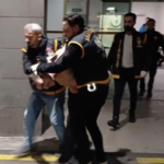 kiz-kardesini-dovup-uzerine-kaynar-su-dokmustu-abi-ve-baba-tutuklandi-kmlx.jpg