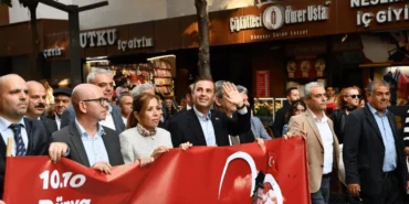 buyuksehir-den-dunya-balikesirliler-gunu-nde-muhtesem-kortej-1760157442-877_large.webp.webp