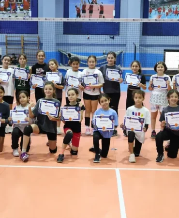 bursa-da-kis-spor-okullarinda-ilk-donem-tamamlandi-1761578616-433_large.webp.webp