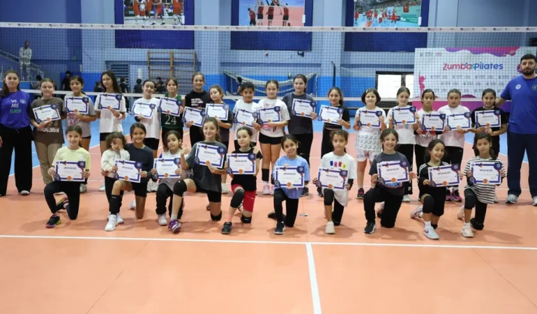 bursa-da-kis-spor-okullarinda-ilk-donem-tamamlandi-1761578616-433_large.webp.webp