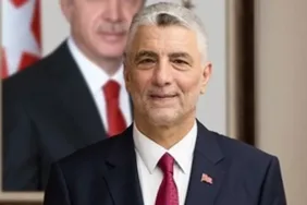 gorevden-alinmasi-beklenen-ticaret-bakani-omer-bolat-in-gafi-gundem-oldu-1713424545-393_large.webp.webp
