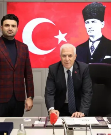 1870284-baskan-bozbey-bursaspor-vakfi-mutevelli-heyetinde-69403559a39bf.png.webp.webp