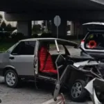 Ambulansa yol vermek isterken kaza: 4 yaralı!