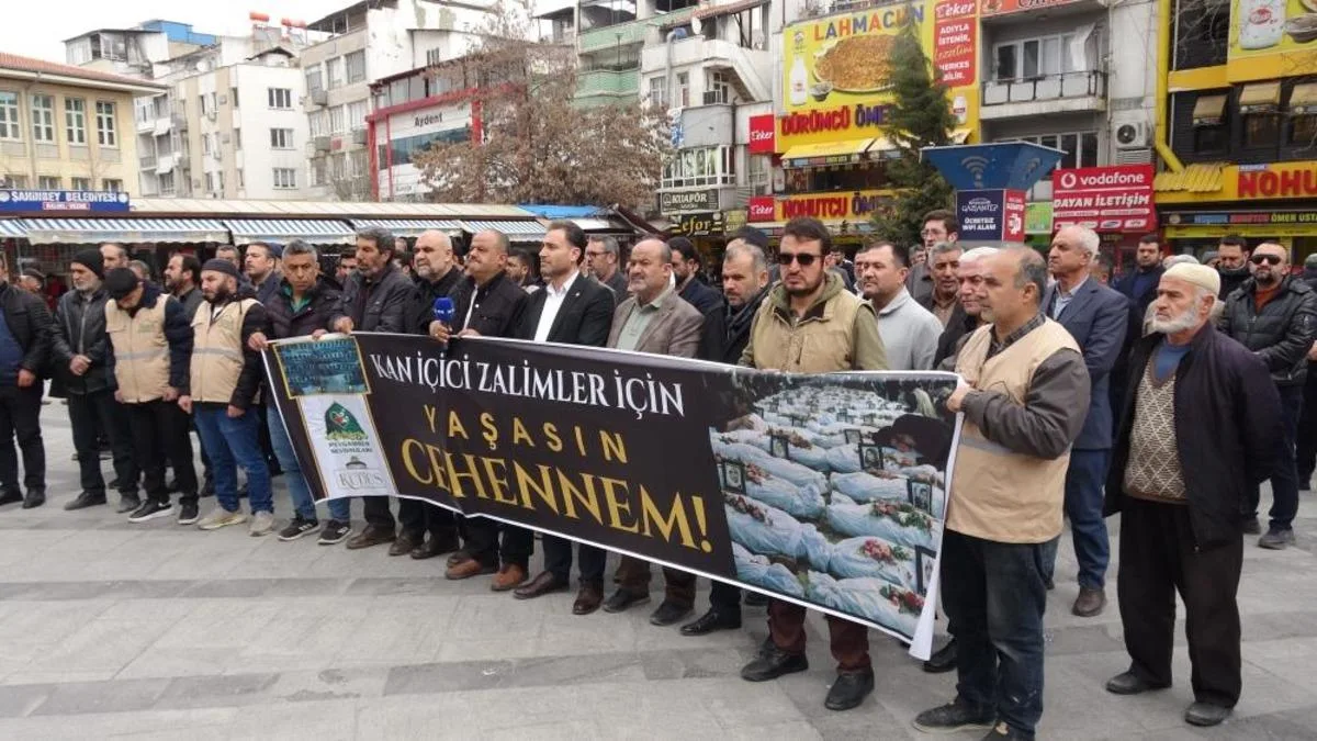 “Kahrolsun İsrail” Sloganlarıyla Basın Açıklaması Yapıldı