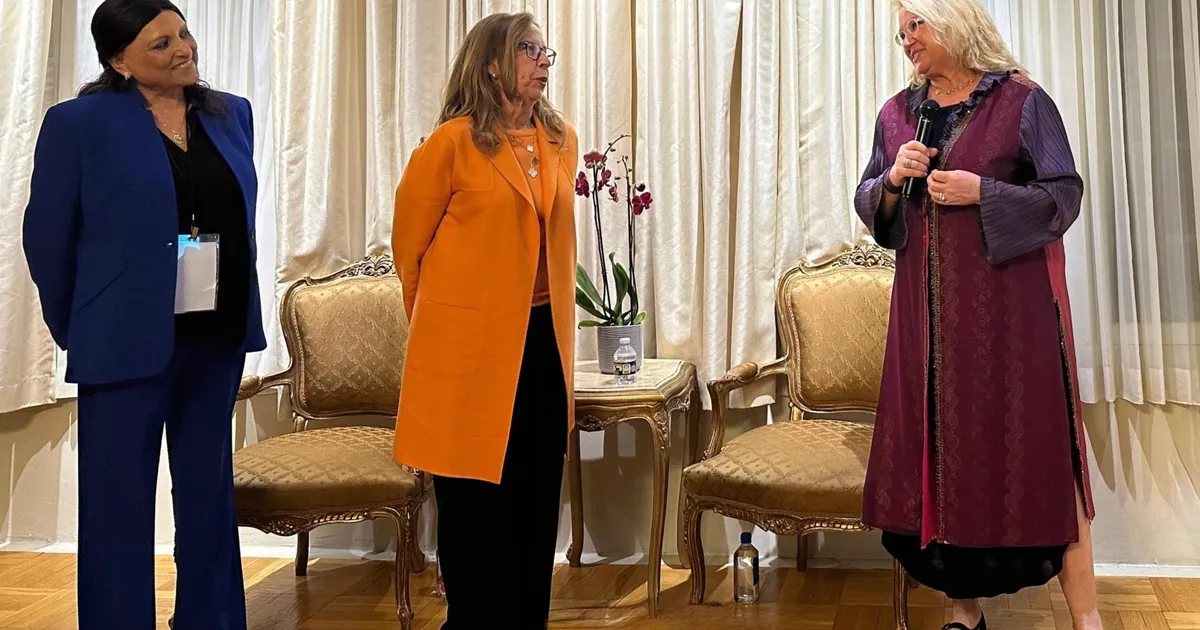 Uluslararası Kadınlar Konferansı’nda Ödül Şöleni