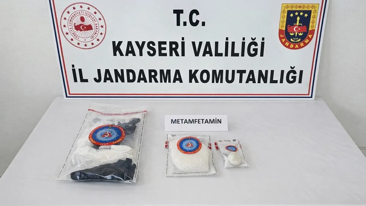 Uyuşturucu Operasyonu: 1 Kilo Ele Geçirildi