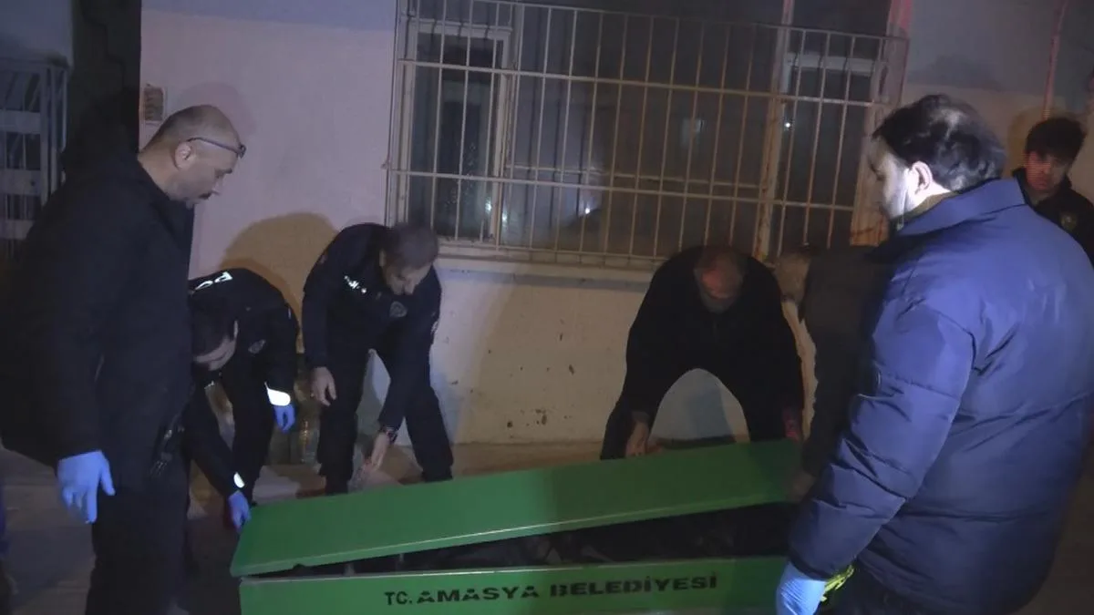 Mehmetpaşa’da Kanlar İçinde Bulundu: Genç Adam!