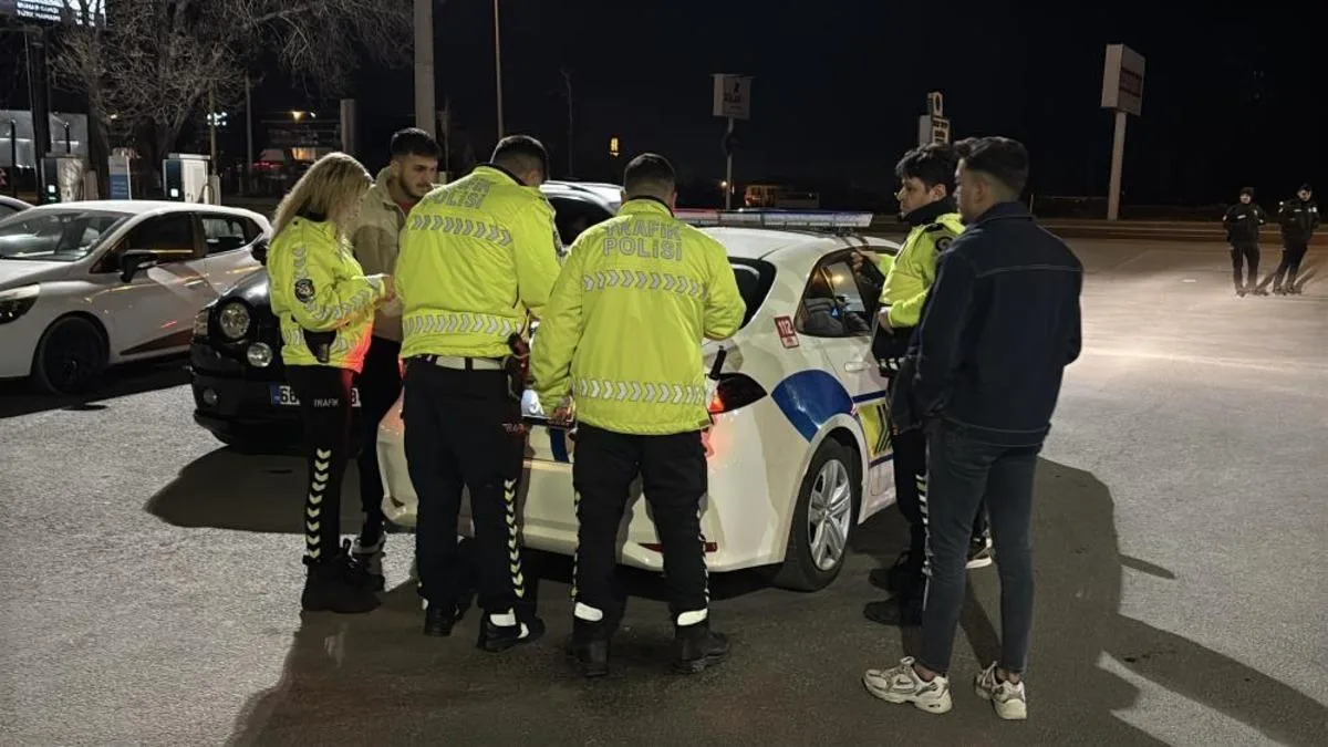 Patlayan Egzoz Trafiği Tehlikeye Attı!